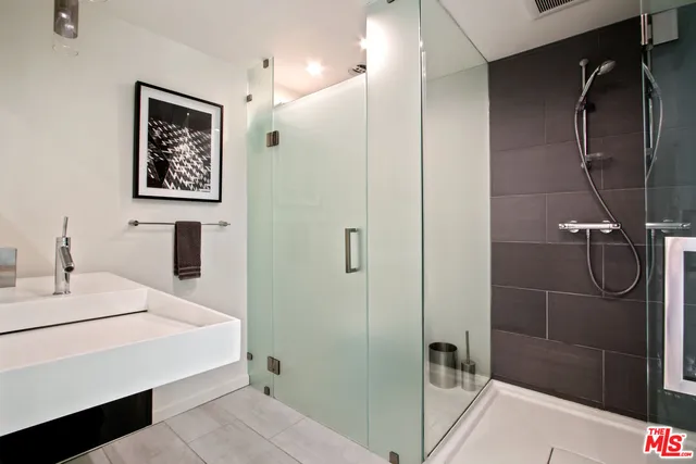 $24,500 | 9416 Beverlycrest Drive, Beverly Hills, CA 90210