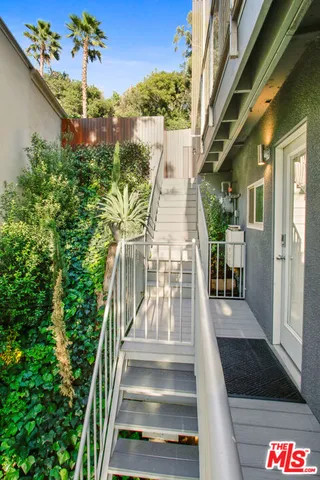 $24,500 | 9416 Beverlycrest Drive, Beverly Hills, CA 90210