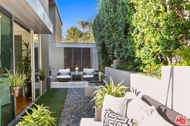 $24,500 | 9416 Beverlycrest Drive, Beverly Hills, CA 90210