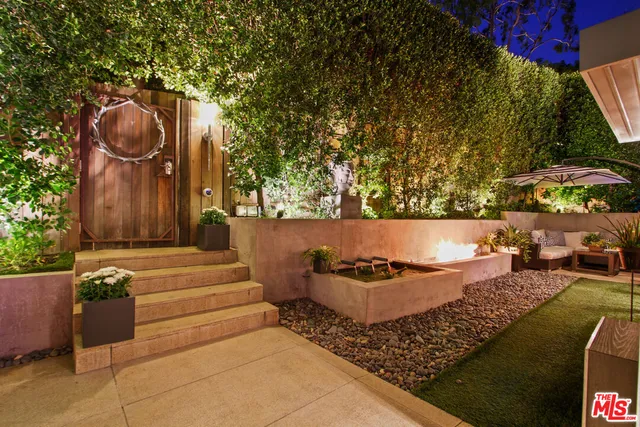 $24,500 | 9416 Beverlycrest Drive, Beverly Hills, CA 90210