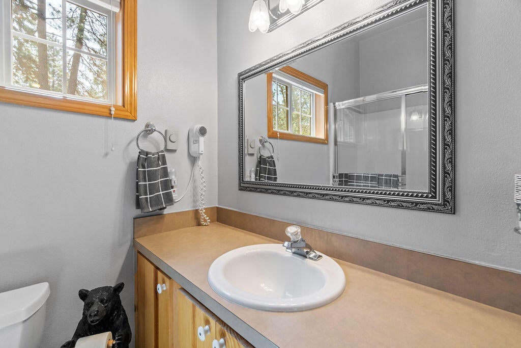 69660 Omaha Road Sisters, OR 97759 - Photo 22 of 45 DSC05651