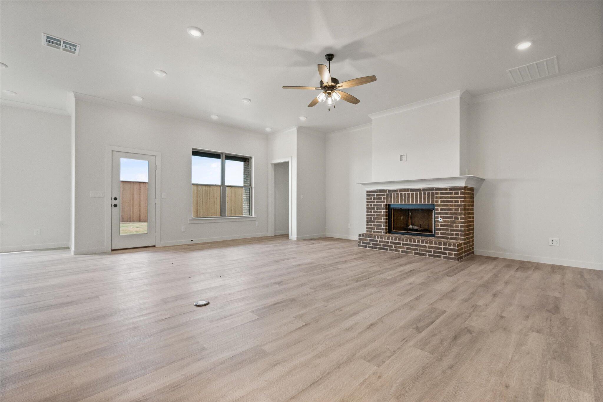 6926 53rd Street Lubbock, TX 79407 - Photo 3 of 23 06-6926 53rd_8255