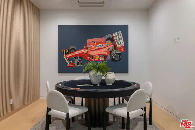 a view of entryway and hall