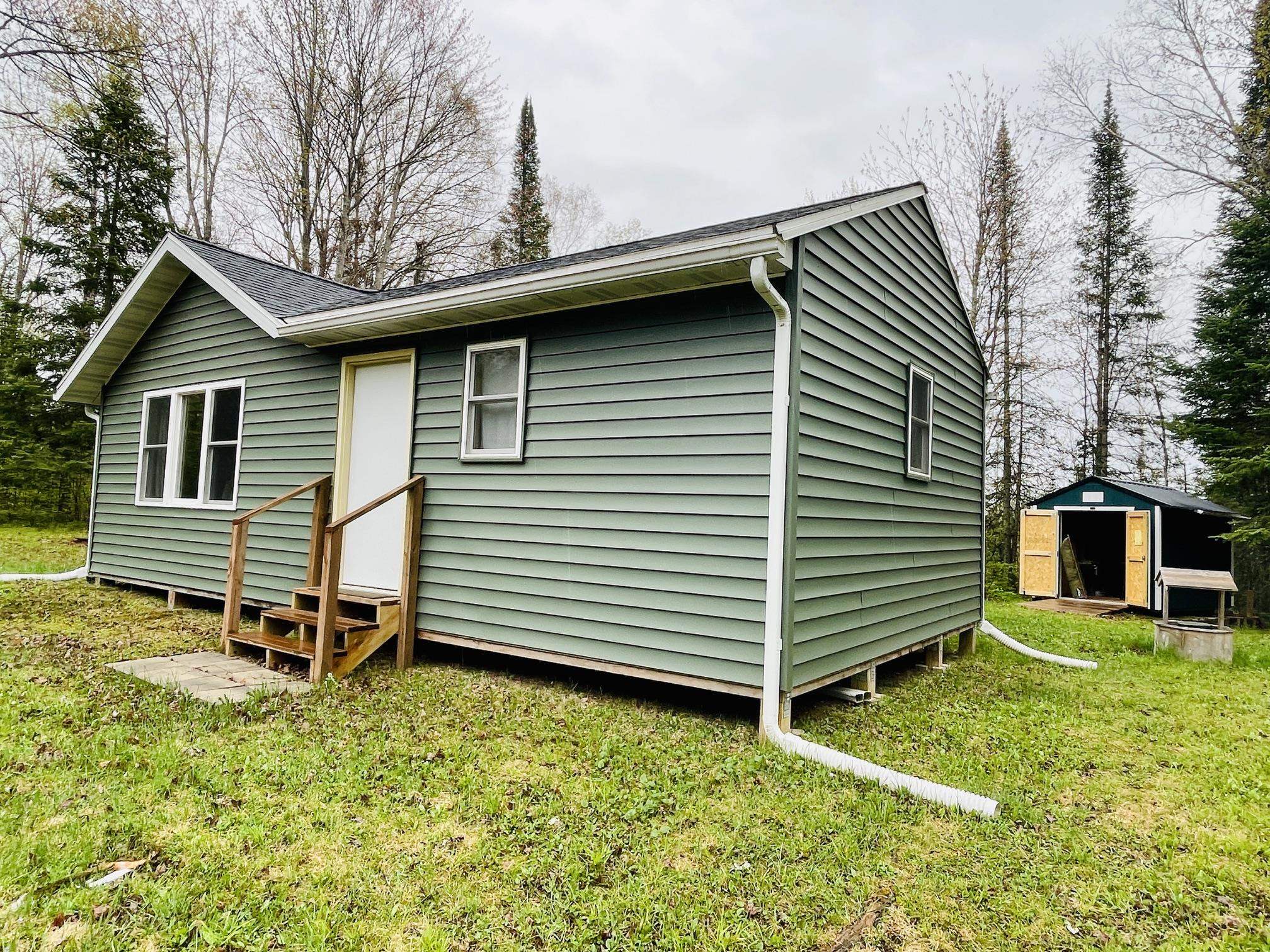 1527 Camp 6 Road Rhinelander, WI 54501 - Photo 15 of 31