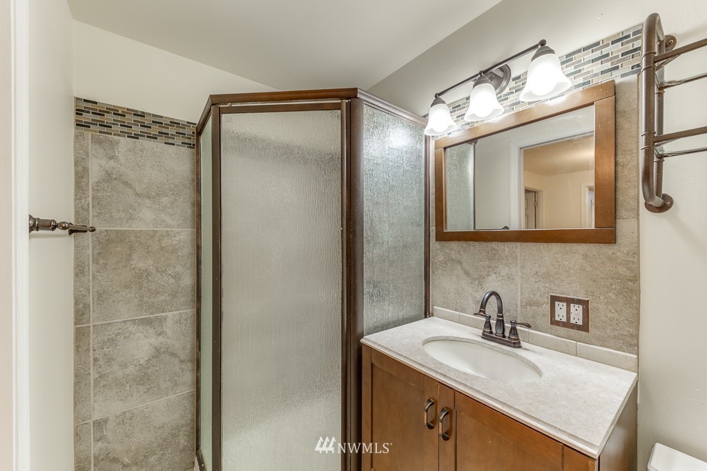 22322 Meridian Avenue South Bothell, WA 98021 - Photo 22 of 25