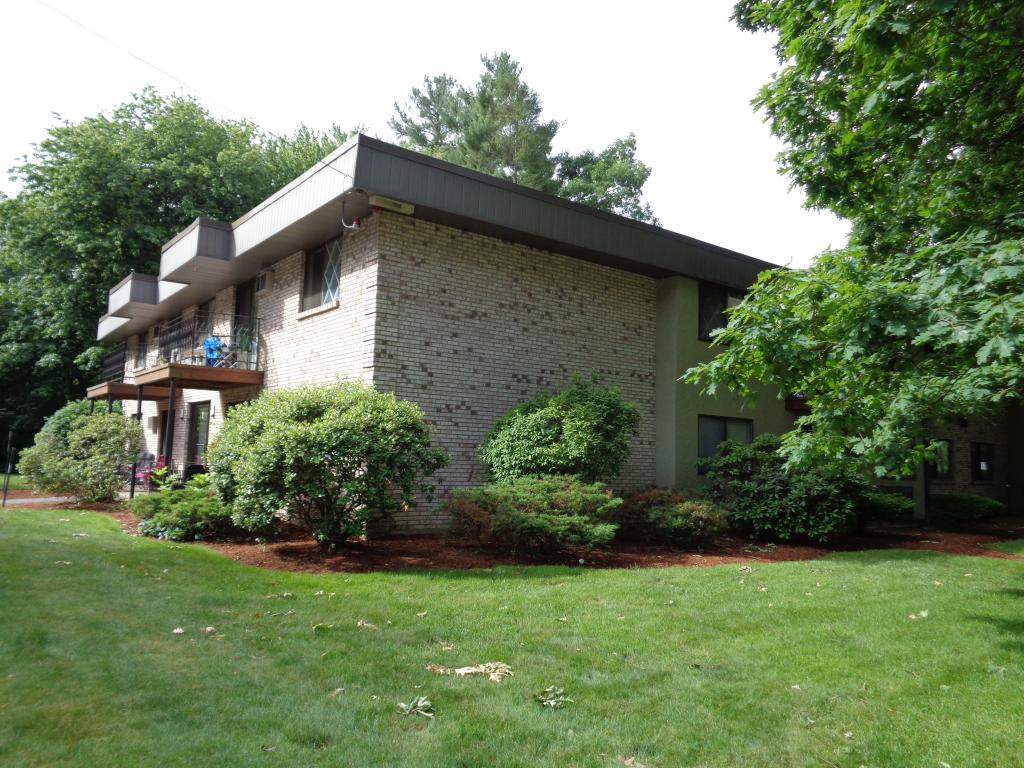 2 Strawberry Bank Road, Unit 18 Nashua, NH 03062 - Photo 1 of 14