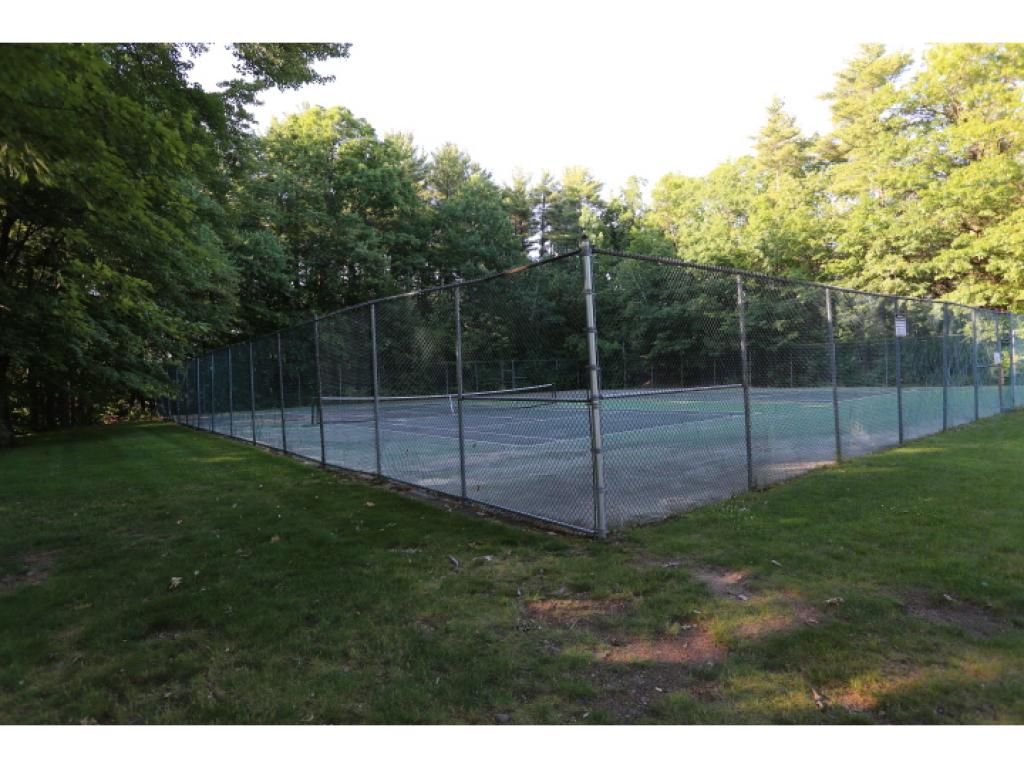 2 Strawberry Bank Road, Unit 18 Nashua, NH 03062 - Photo 13 of 14
