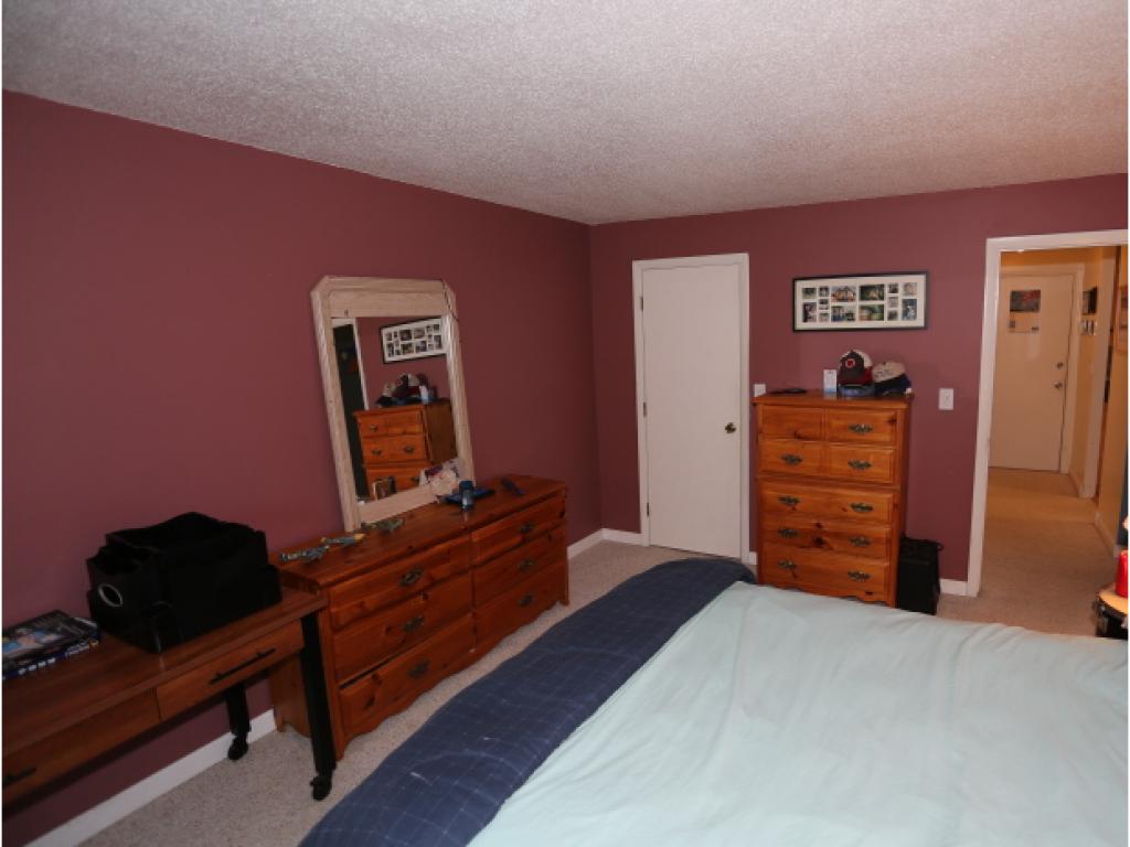 2 Strawberry Bank Road, Unit 18 Nashua, NH 03062 - Photo 9 of 14
