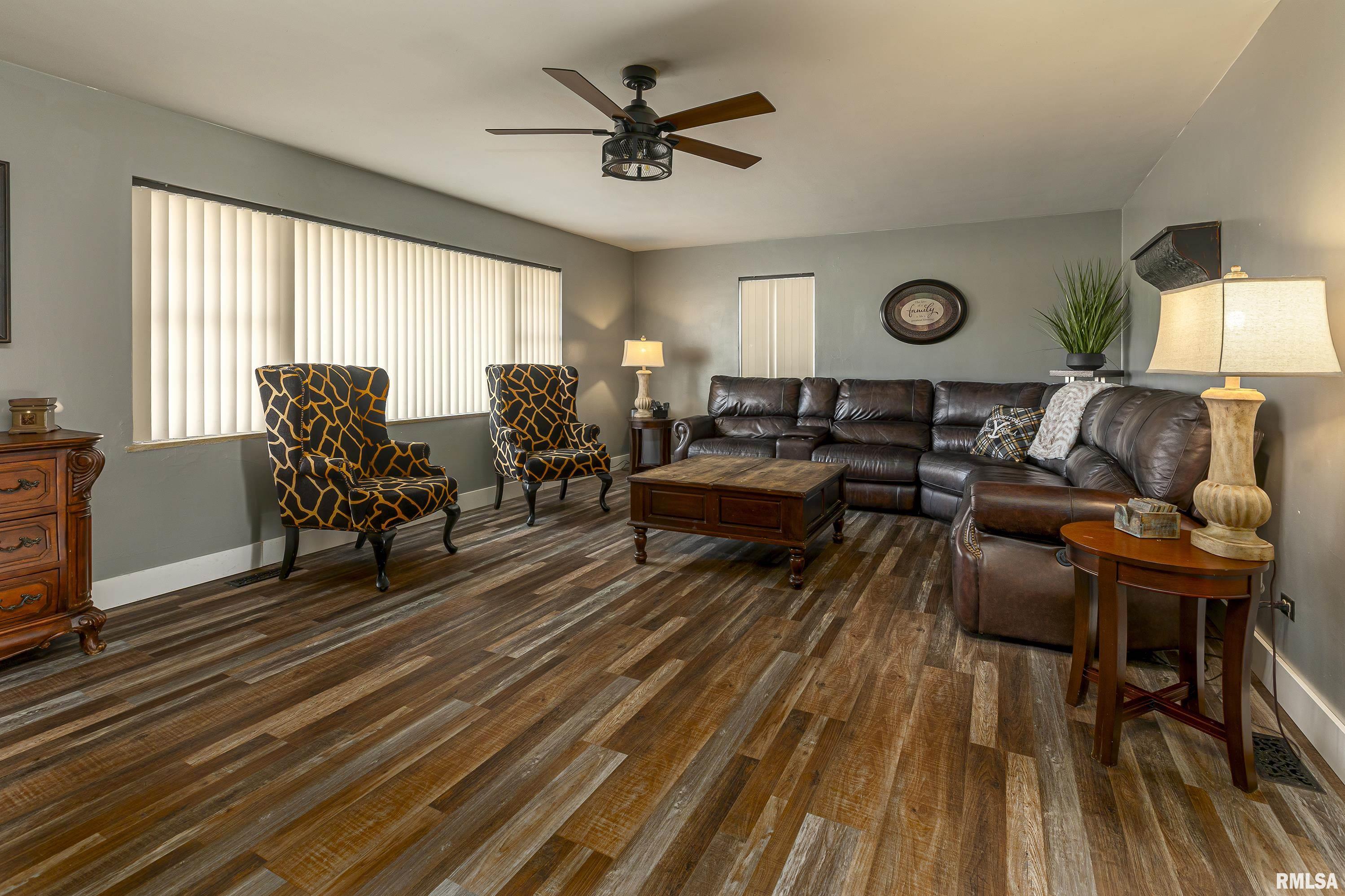 1522 West Harrison Road Murphysboro, IL 62966 - Photo 6 of 38