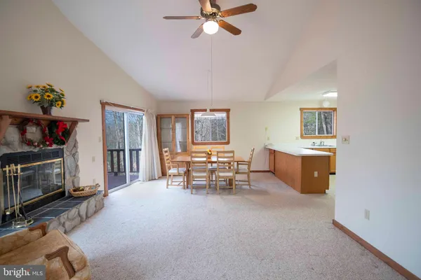 $375,000 | 10 Lerner Lane, Basye, VA 22842