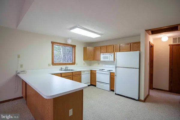 $375,000 | 10 Lerner Lane, Basye, VA 22842