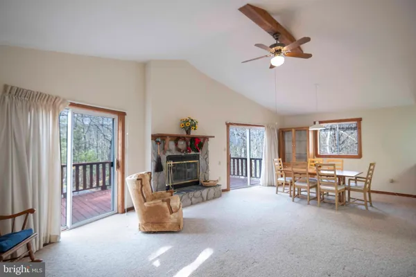 $375,000 | 10 Lerner Lane, Basye, VA 22842