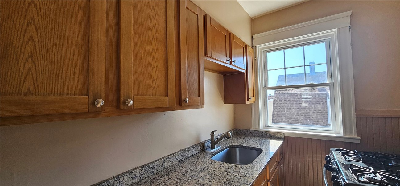 23 Whitman Street, Unit 2 Pawtucket, RI 02860 - Photo 18 of 25