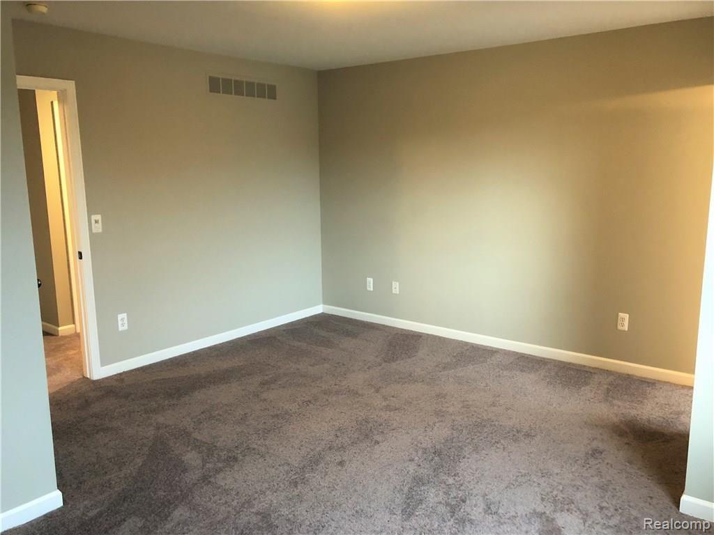 18240 West Eleven Mile Road Lathrup Village, MI 48076 - Photo 16 of 19