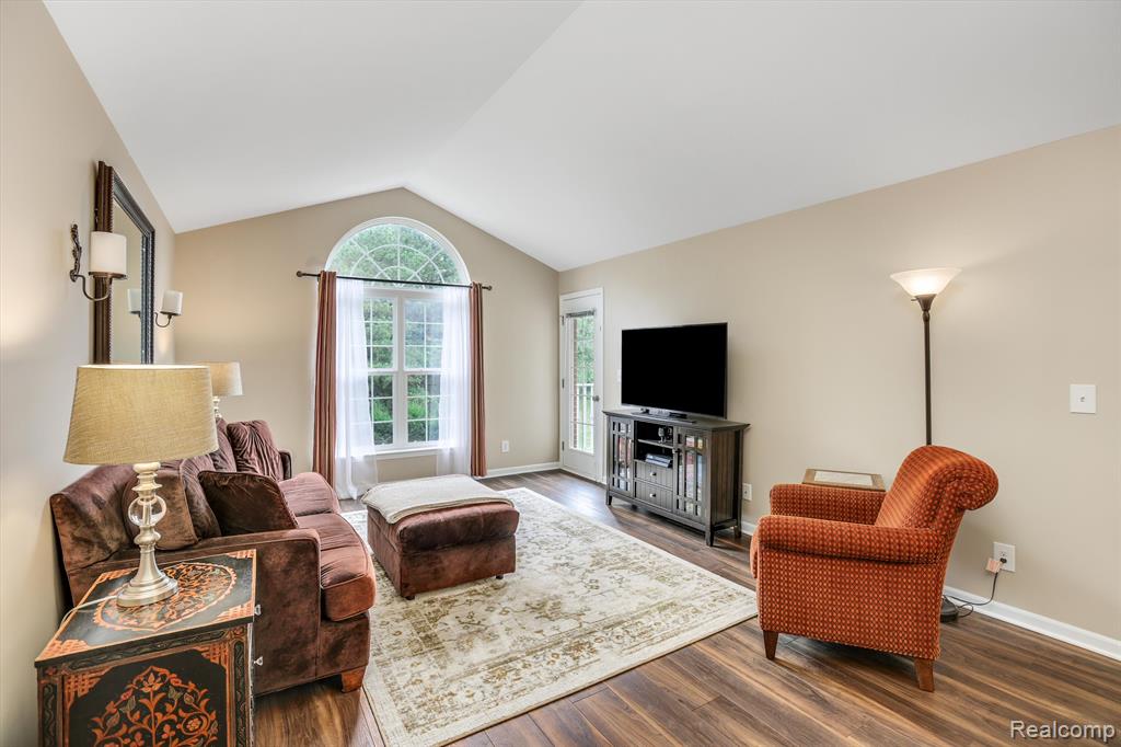 3616 Oakmonte Boulevard Rochester, MI 48306 - Photo 15 of 32
