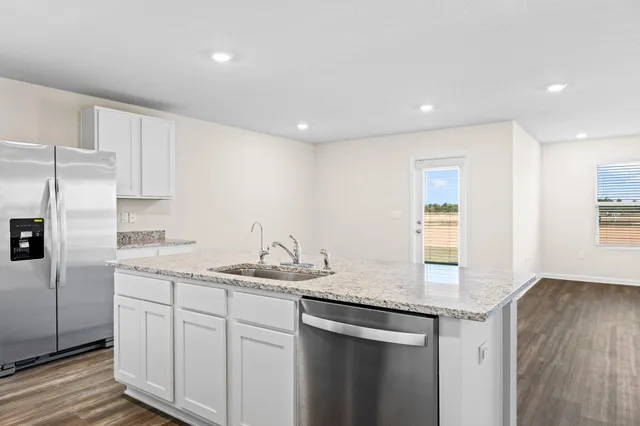 $2,100 | 733 Quintana Street, Crestview, FL 32539