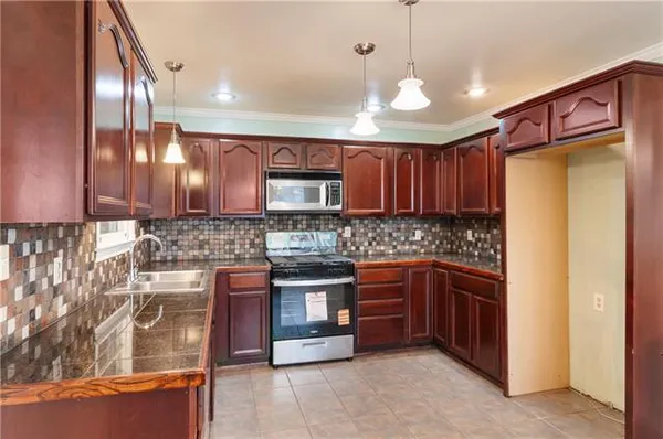 $1,600 | 1049 Aquavit Street, Gretna, LA 70053