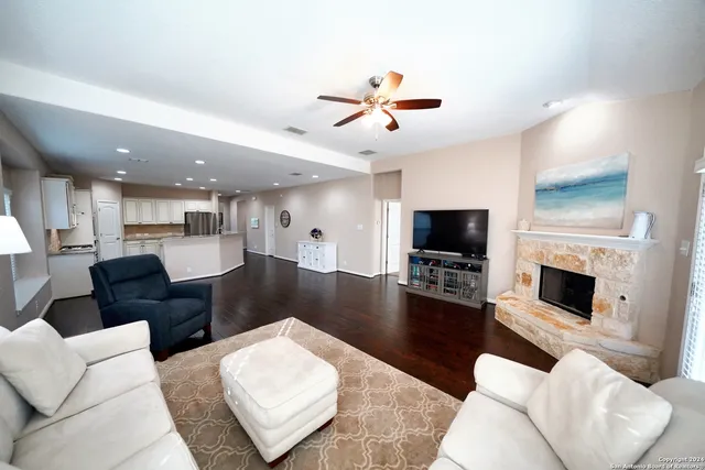 $2,995 | 12016 Vignette, Schertz, TX 78154