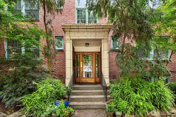 $250,000 | 408 Bellevue Avenue East, Unit 205, Seattle, WA 98102