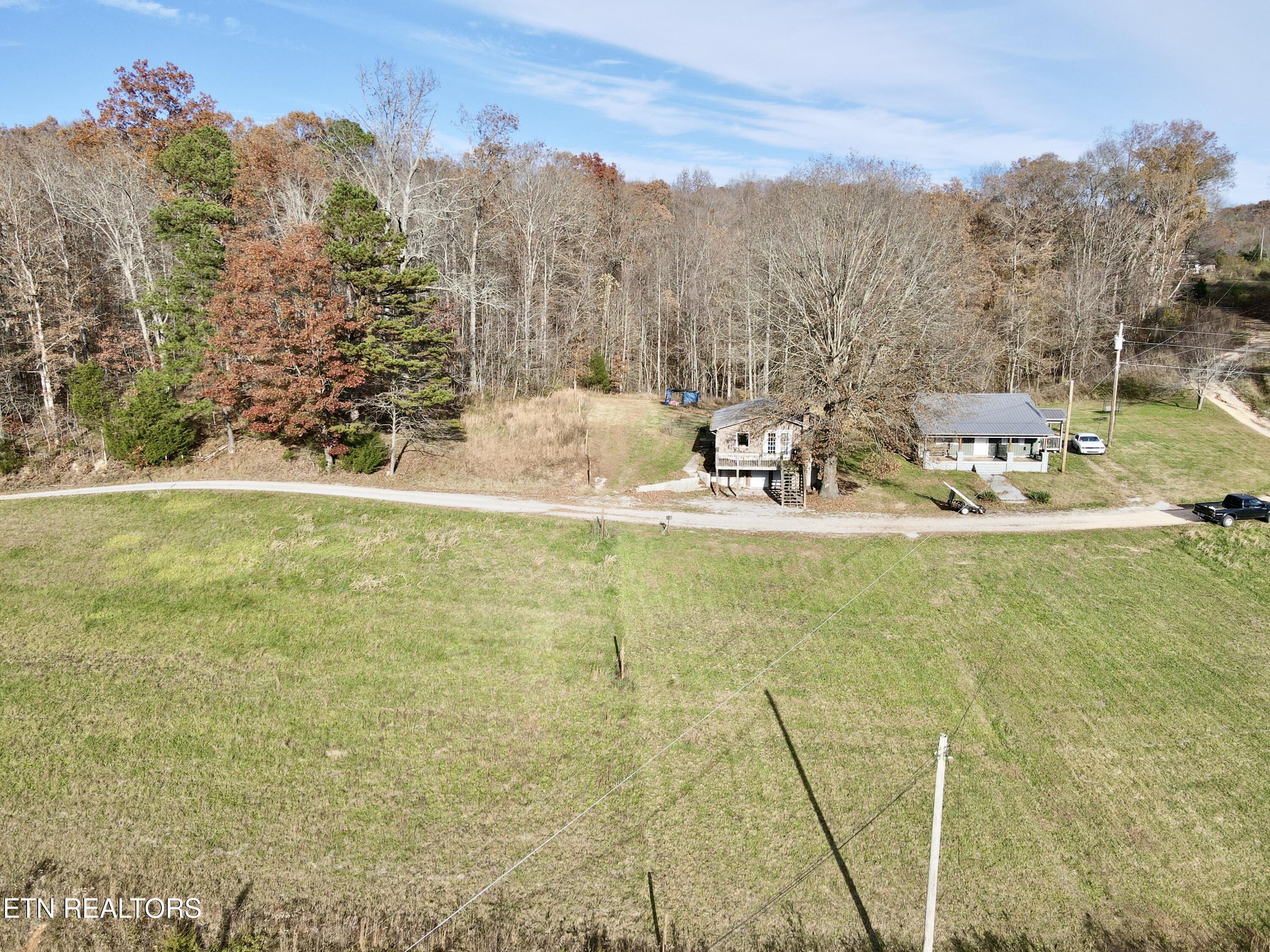 303 Robertson Lane Speedwell, TN 37870 - Photo 12 of 13 dji_fly_20251113_152754_333_176306569286