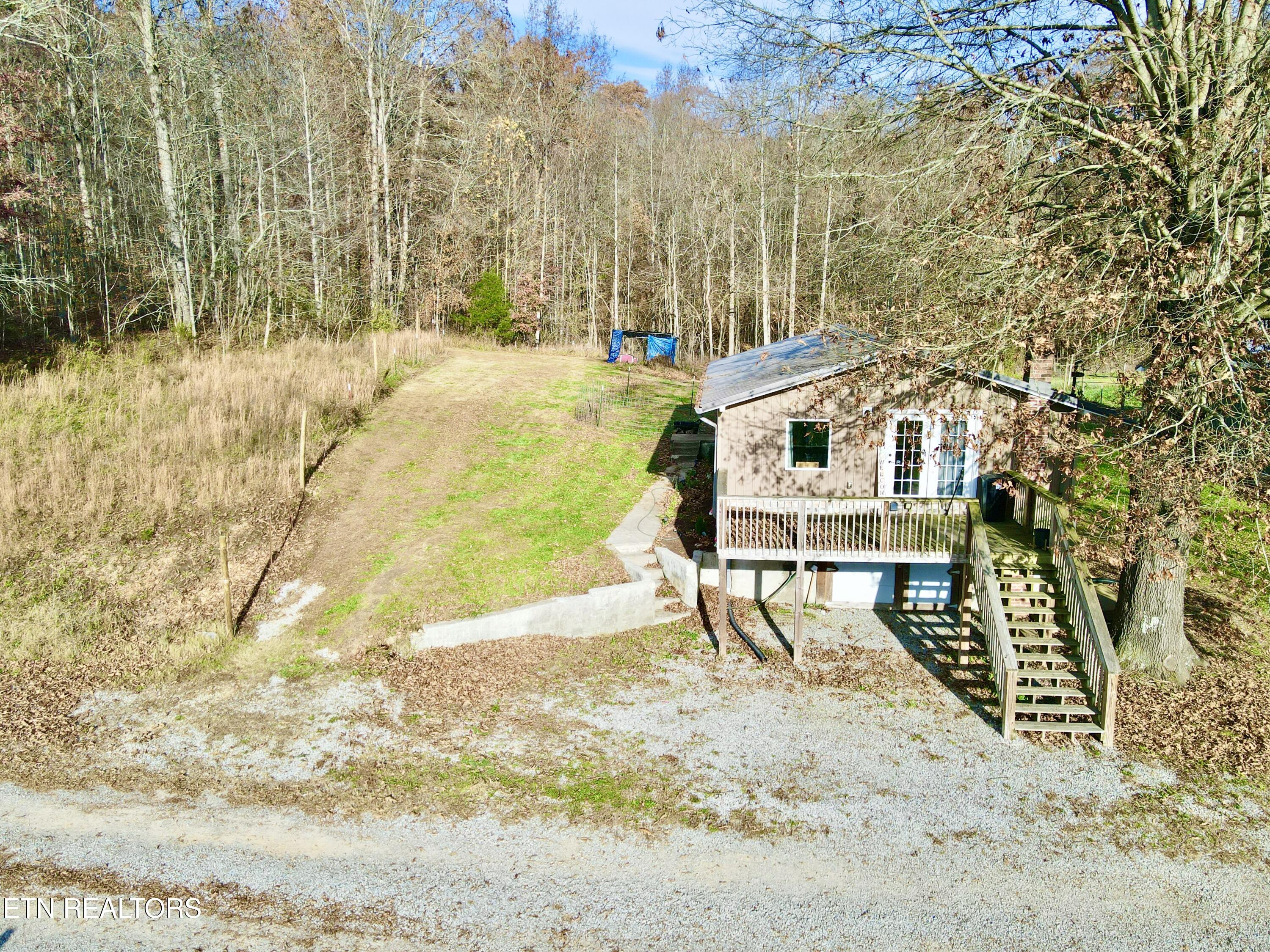 303 Robertson Lane Speedwell, TN 37870 - Photo 13 of 13 dji_fly_20251113_152606_331_176306594949