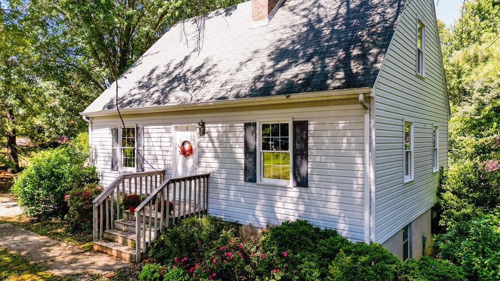 7050 Mountain Road Halifax, VA 24558 - Photo 3 of 54 Gallery Image 3