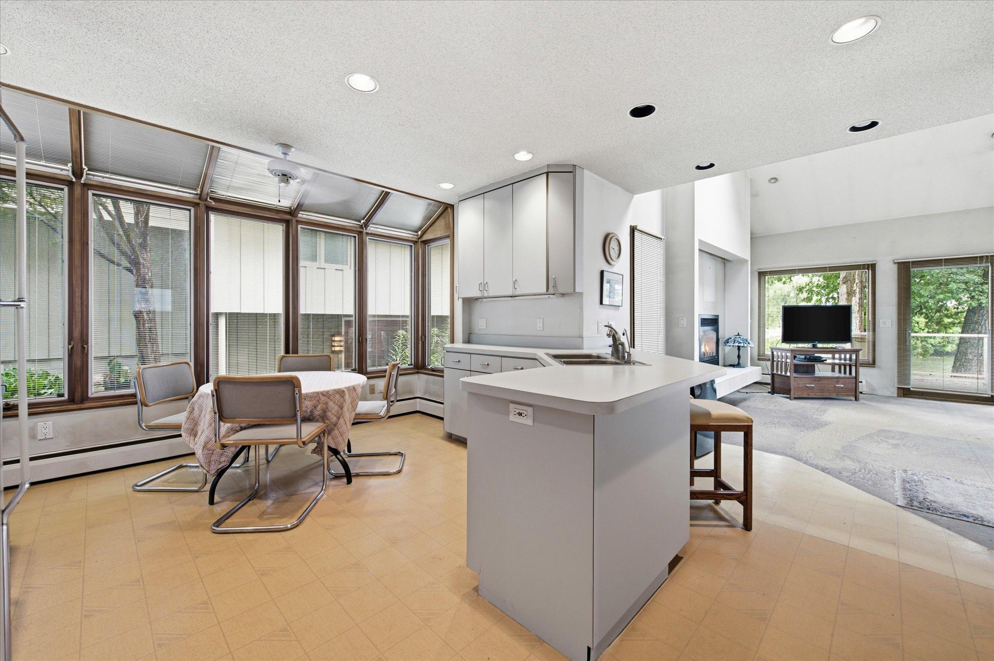 5510 Maple Heights Road Excelsior, MN 55331 - Photo 14 of 42