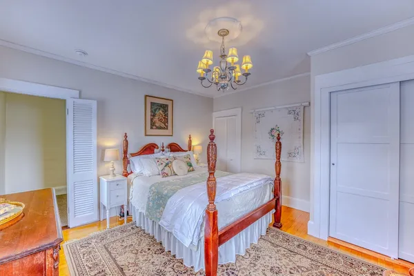 $499,900 | 33 Hillview Terrace, Littleton, NH 03561