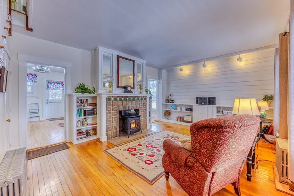 $499,900 | 33 Hillview Terrace, Littleton, NH 03561