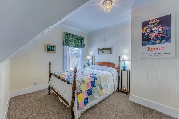 $499,900 | 33 Hillview Terrace, Littleton, NH 03561