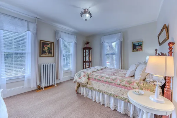 $499,900 | 33 Hillview Terrace, Littleton, NH 03561