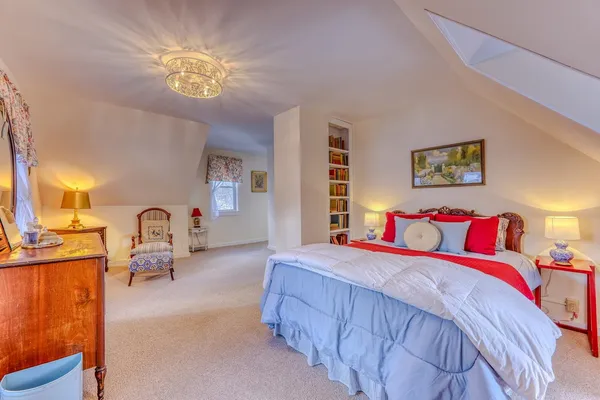 $499,900 | 33 Hillview Terrace, Littleton, NH 03561