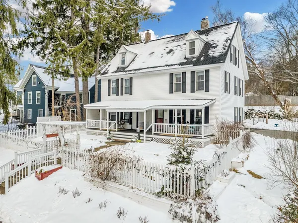 $499,900 | 33 Hillview Terrace, Littleton, NH 03561