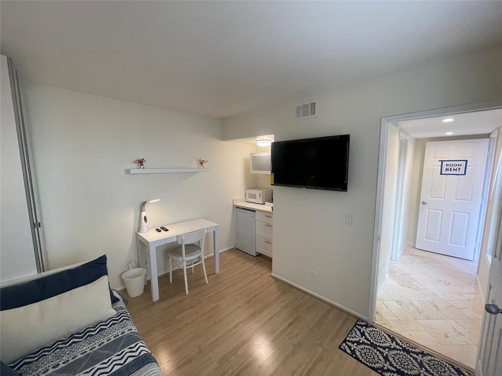 779 North Sequoia Lane Azusa, CA 91702 - Photo 13 of 20