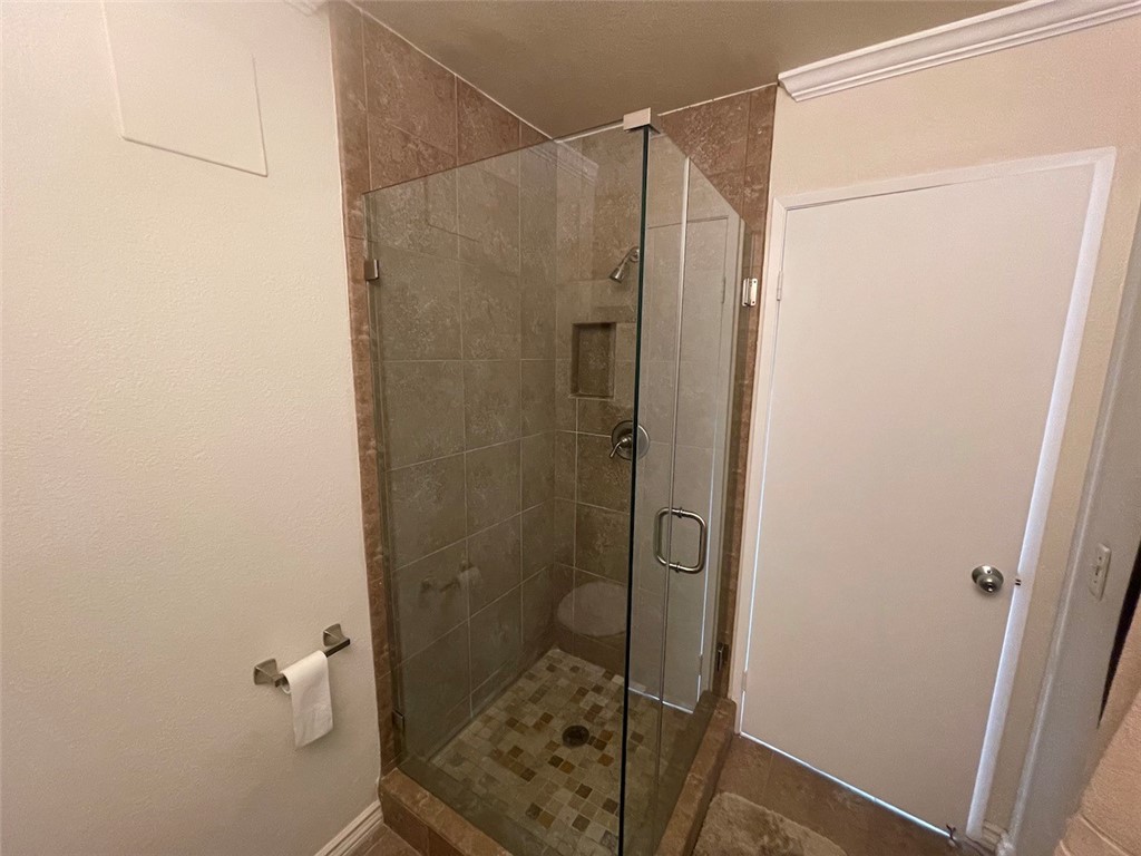 779 North Sequoia Lane Azusa, CA 91702 - Photo 10 of 20