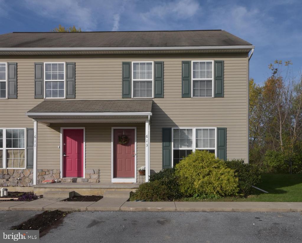 613 Deerbrush Gardens Lititz, PA 17543 - Photo 1 of 25