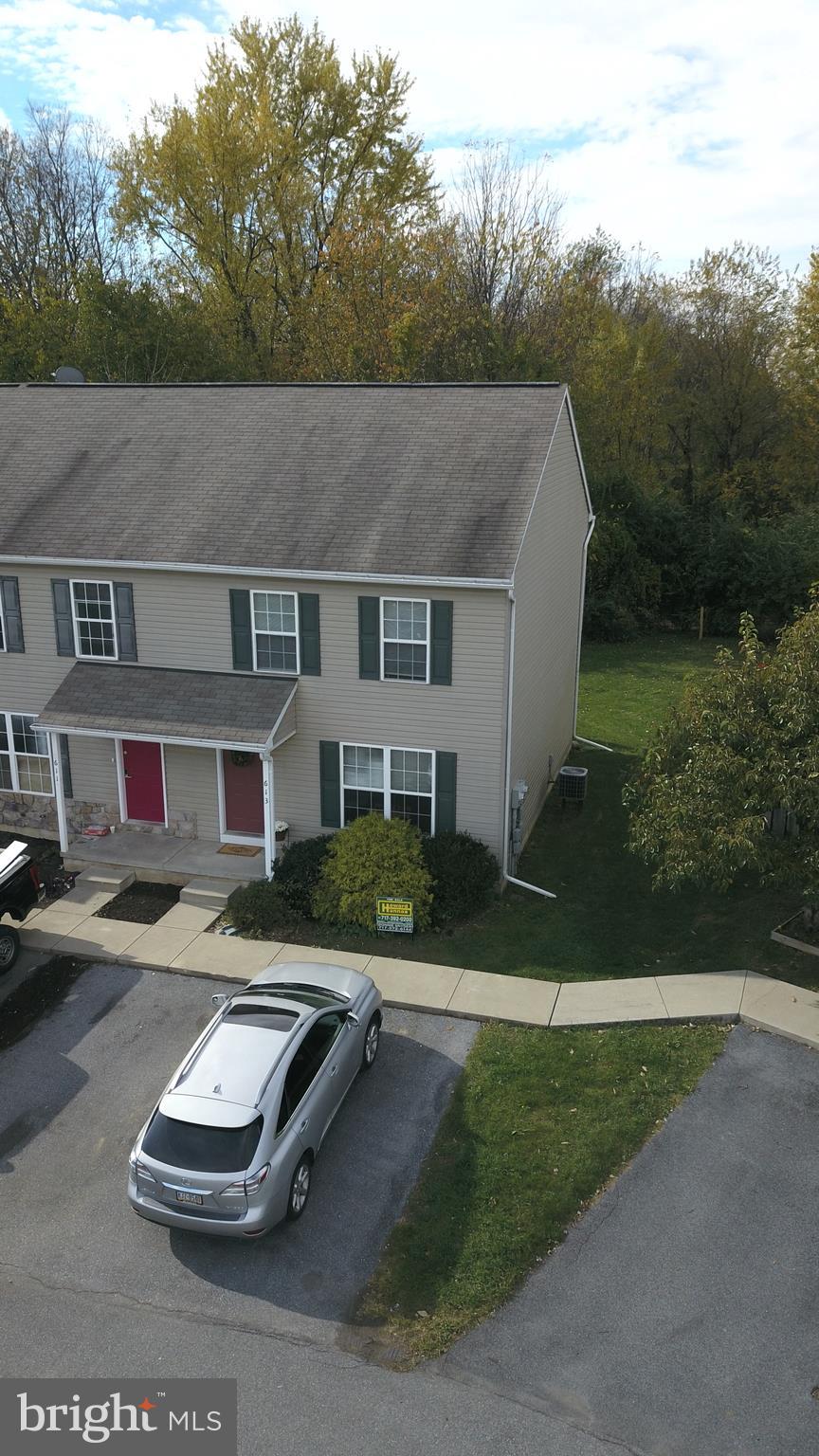 613 Deerbrush Gardens Lititz, PA 17543 - Photo 2 of 25