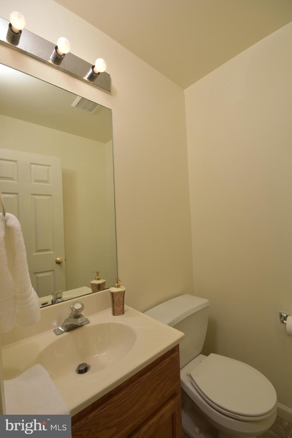 613 Deerbrush Gardens Lititz, PA 17543 - Photo 19 of 25