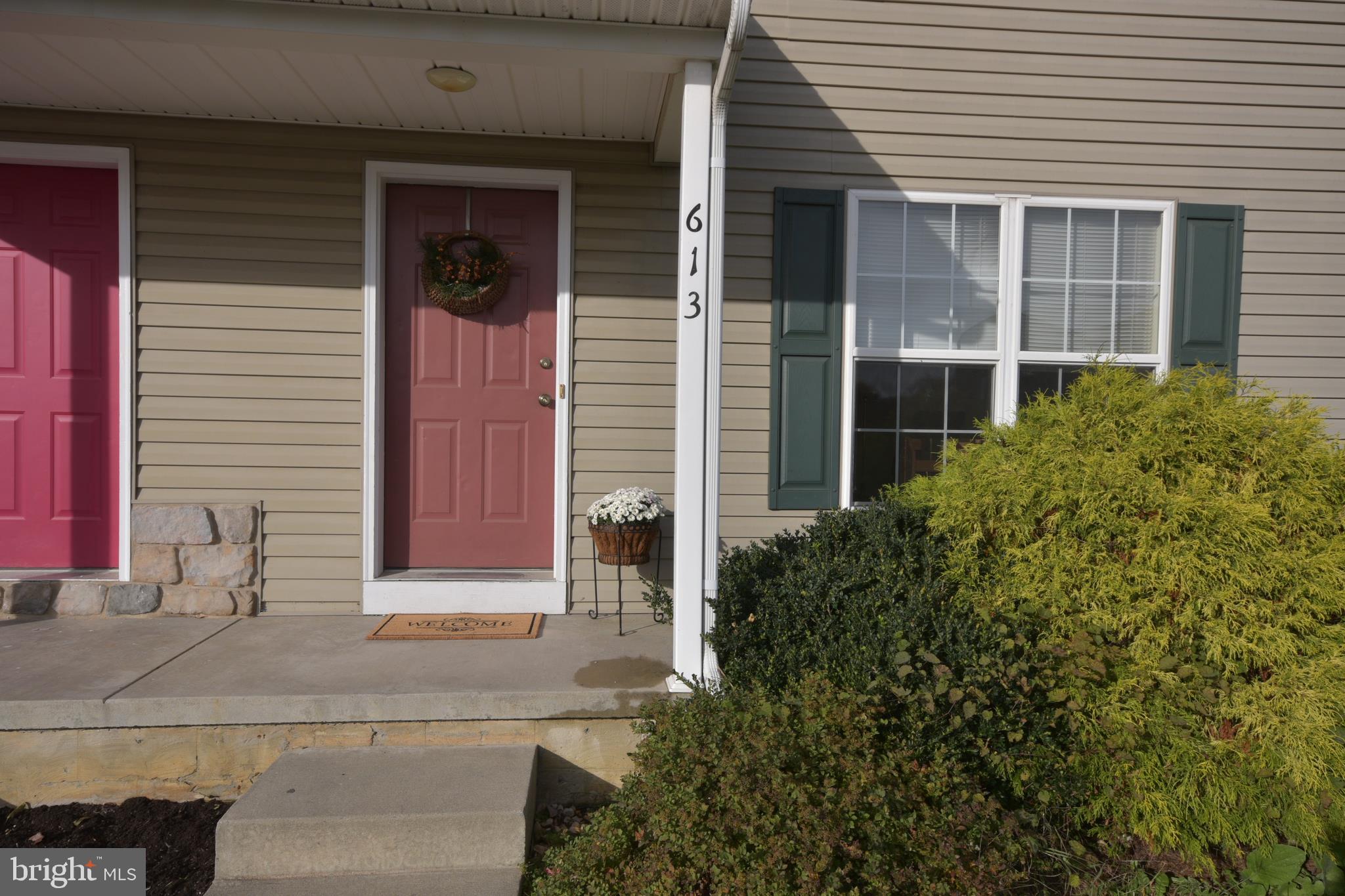 613 Deerbrush Gardens Lititz, PA 17543 - Photo 5 of 25