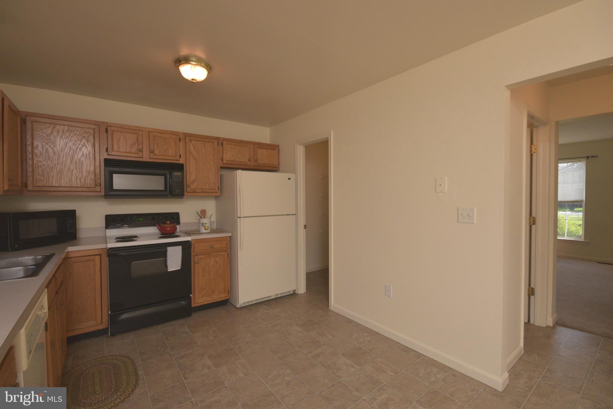 613 Deerbrush Gardens Lititz, PA 17543 - Photo 8 of 25