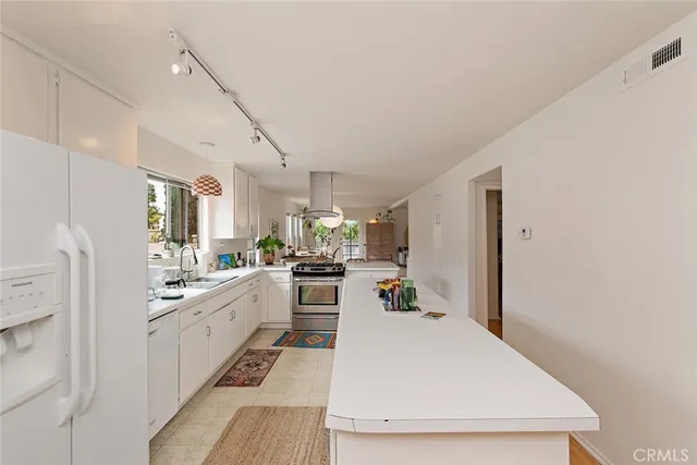 $2,695,000 | 241 Horizon Avenue, Venice, CA 90291