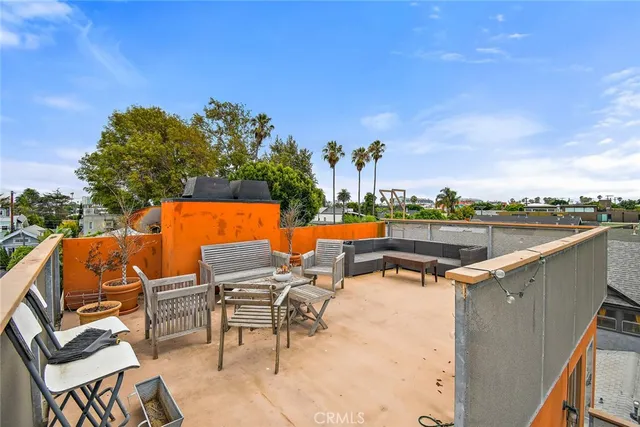 $2,695,000 | 241 Horizon Avenue, Venice, CA 90291