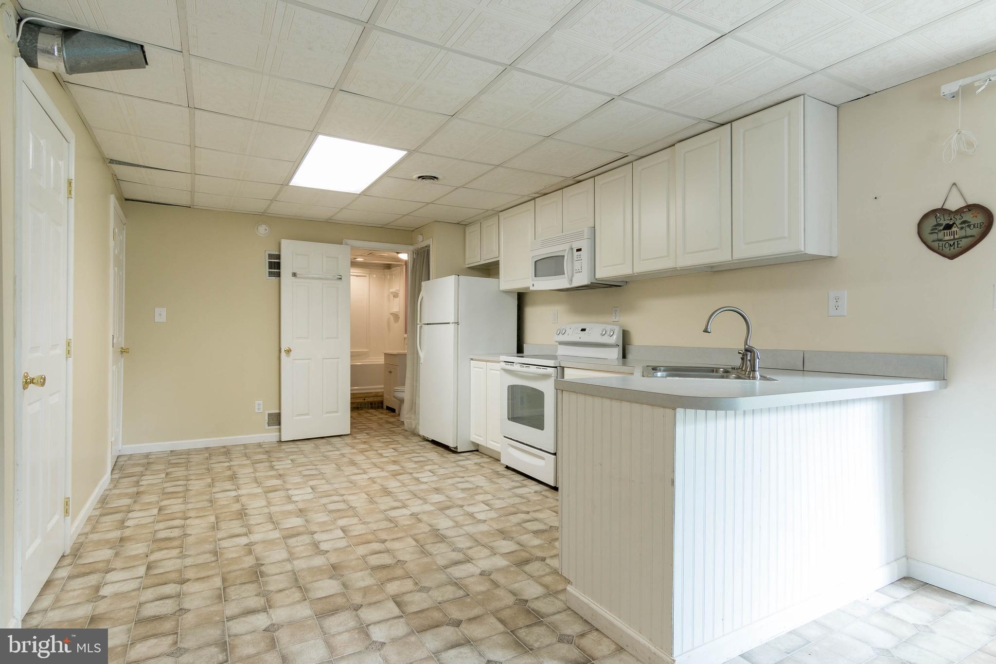 1505 Hughes Shop Road Westminster, MD 21158 - Photo 49 of 54 Lower Level In-law Suite Kitchen