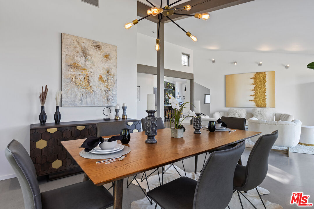 7312 Caverna Drive Los Angeles, CA 90068 - Photo 18 of 53