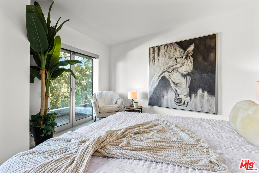 7312 Caverna Drive Los Angeles, CA 90068 - Photo 27 of 53