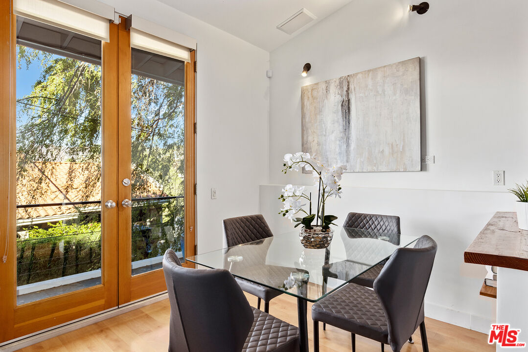 7312 Caverna Drive Los Angeles, CA 90068 - Photo 41 of 53