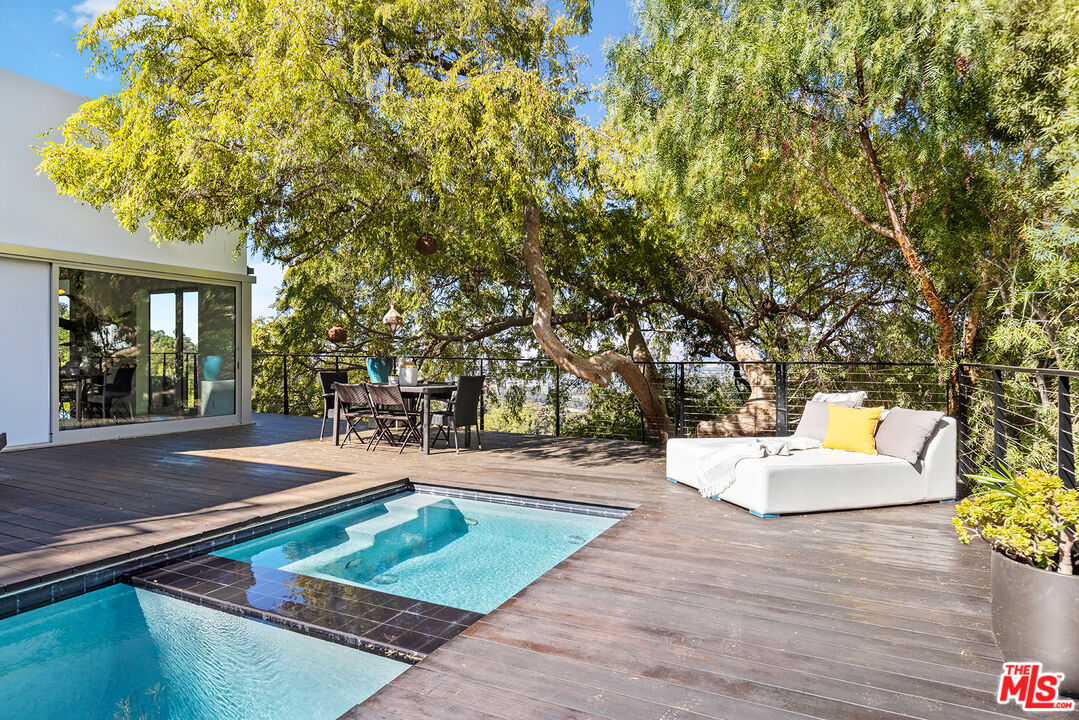 7312 Caverna Drive Los Angeles, CA 90068 - Photo 50 of 53
