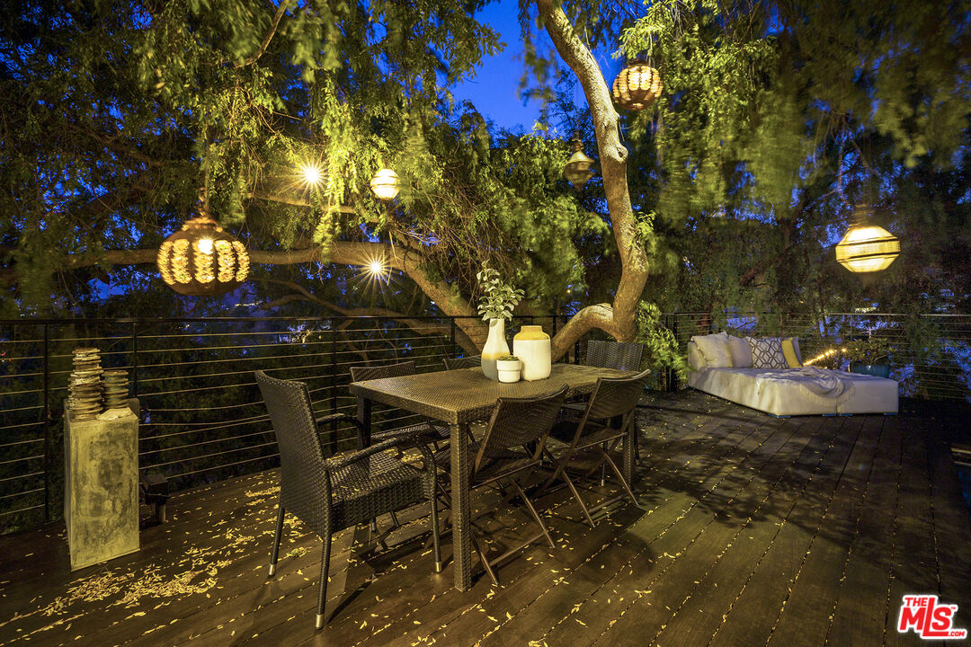 7312 Caverna Drive Los Angeles, CA 90068 - Photo 9 of 53