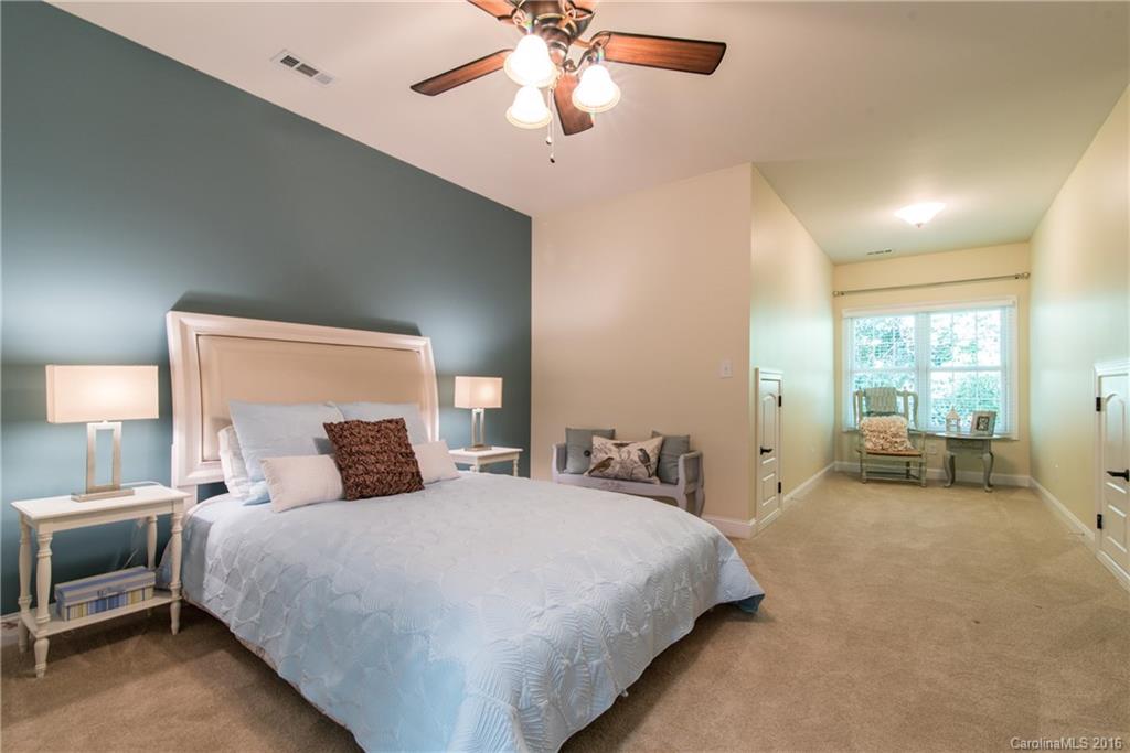 111 Renwick Road, Unit 111 Charlotte, NC 28211 - Photo 12 of 22 Gallery Image 12