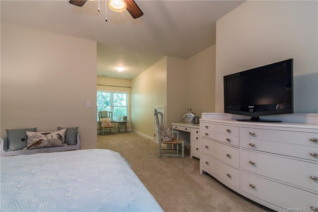 111 Renwick Road, Unit 111 Charlotte, NC 28211 - Photo 13 of 22 Gallery Image 13